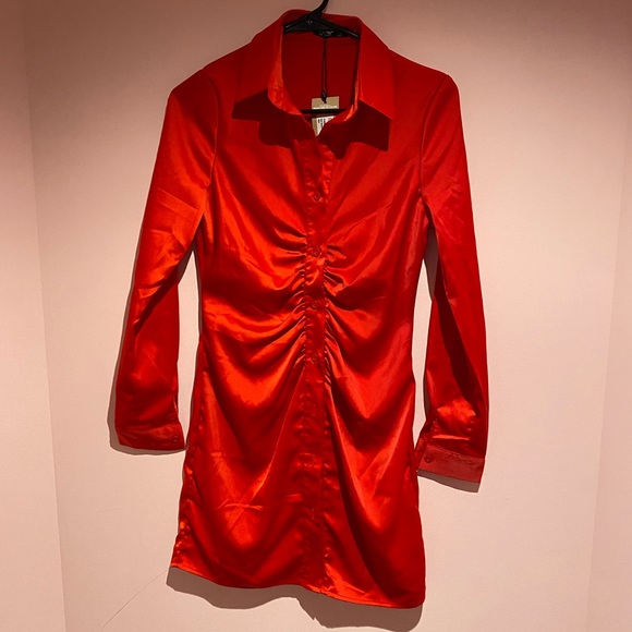 Nasty Gal NWT holiday Christmas New Year's Eve party ruched dress - Picture 2 of 4